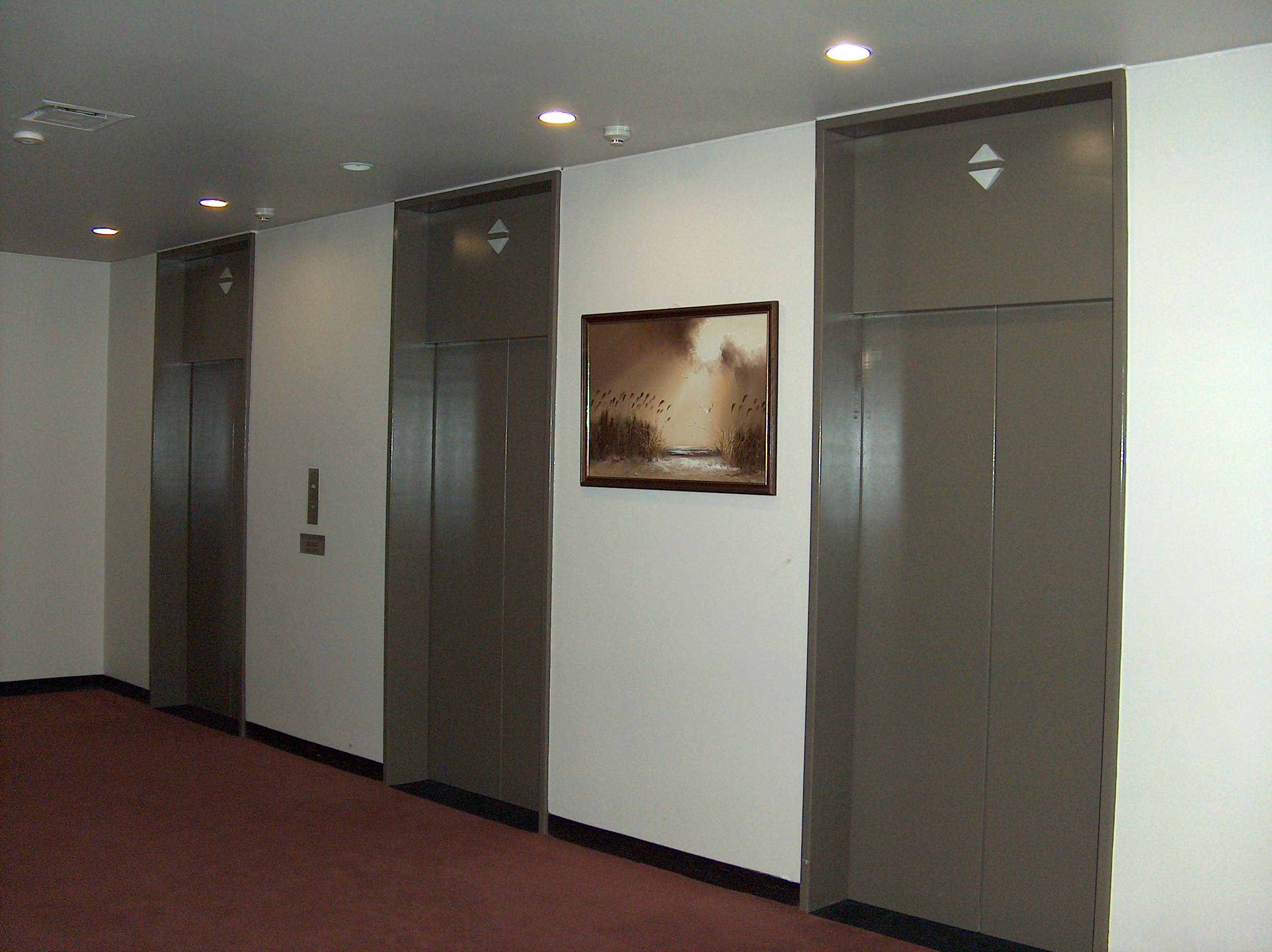 Dumas House Building Features Tenant Facilities